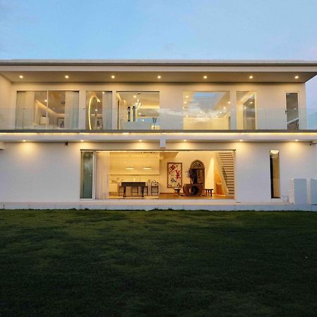 Palm Villa - Award Winning Modern Luxury & Exclusive Villa Resort Chiang Mai Exterior photo