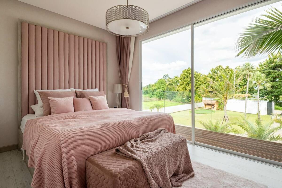 Palm Villa - Award Winning Modern Luxury & Exclusive Villa Resort Chiang Mai Exterior photo